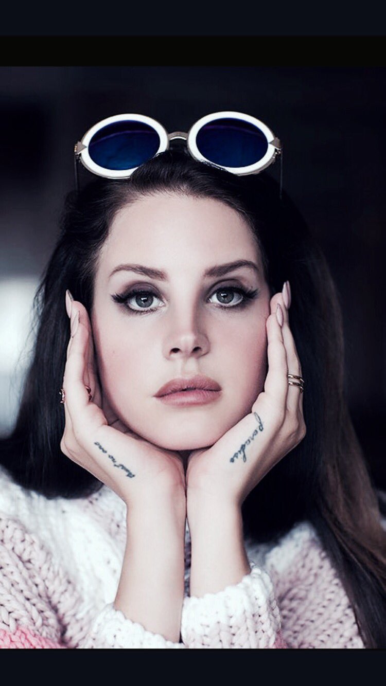 Happy Birthday Lana del Rey! You are truly an amazing inspiration 