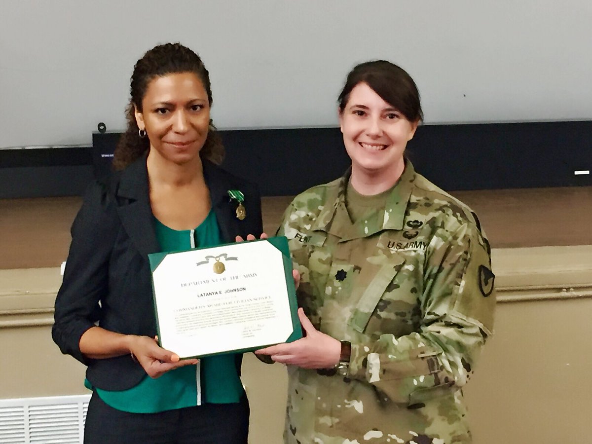 900thCBN's tweet photo. Great day at @ARMYMICC FT Bragg to recognize all of the hard work that has been put in over the past month!! https://t.co/sgGevqFliT
