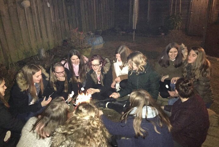 internet friends (@internetfrlends) on Twitter photo 