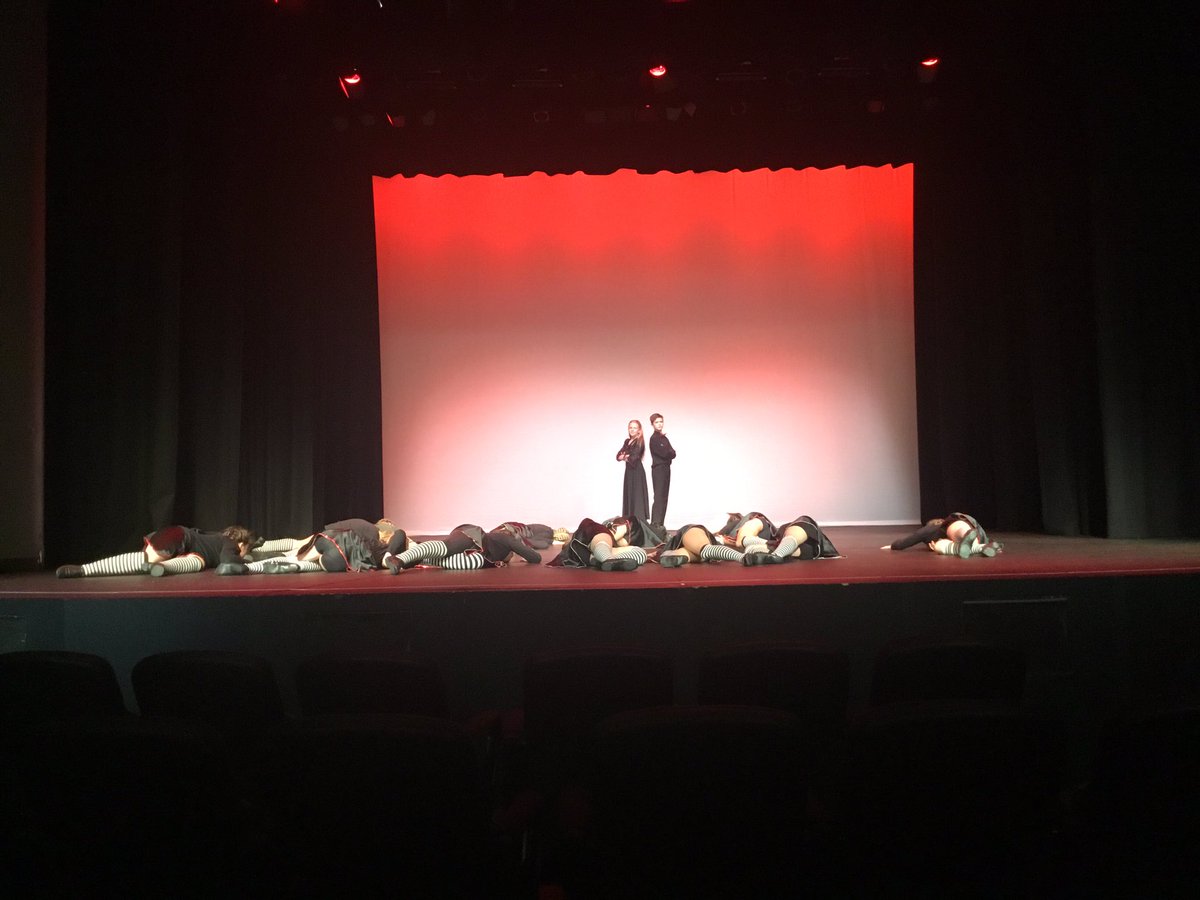 RivDanceFest's tweet photo. Sturt Public School on stage at the Wagga Civic Theatre. #RDF https://t.co/l6a3yvApDb