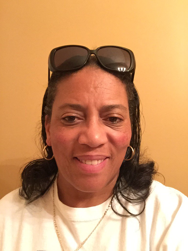 RealtorSha's tweet photo. #RFGoNaked https://t.co/D6j6JfebYi