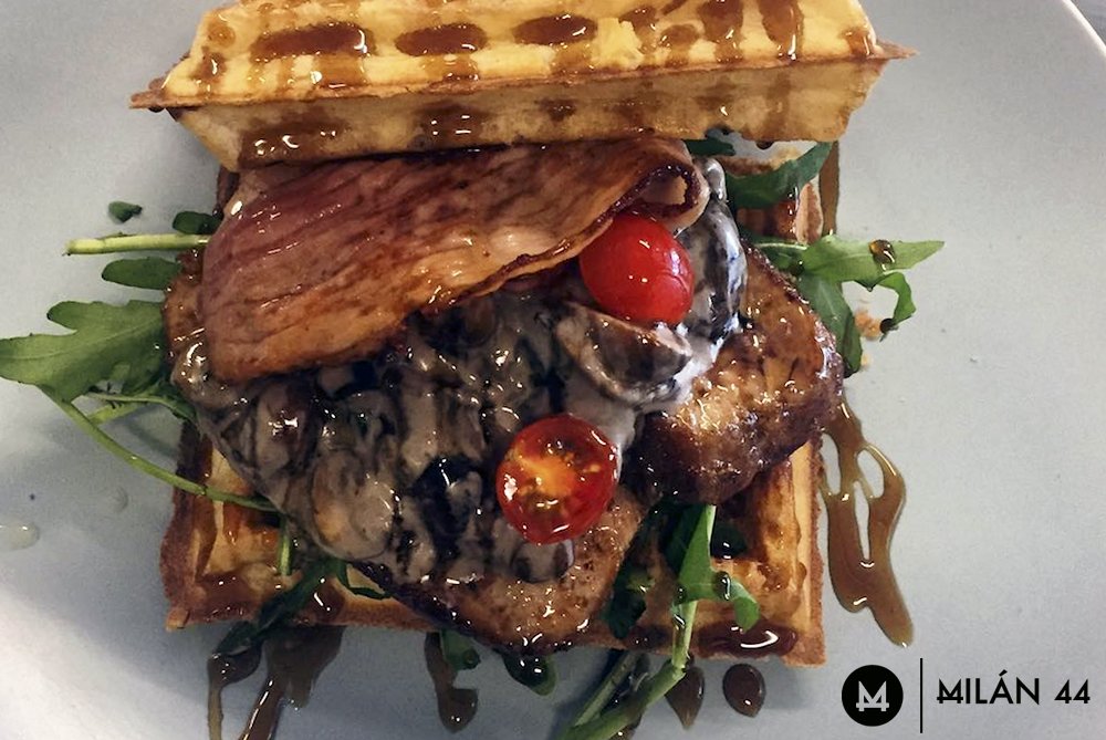 Domingo de desayunar delicioso en <a href="/hollywaffles_mx/">Holly Waffles</a>.