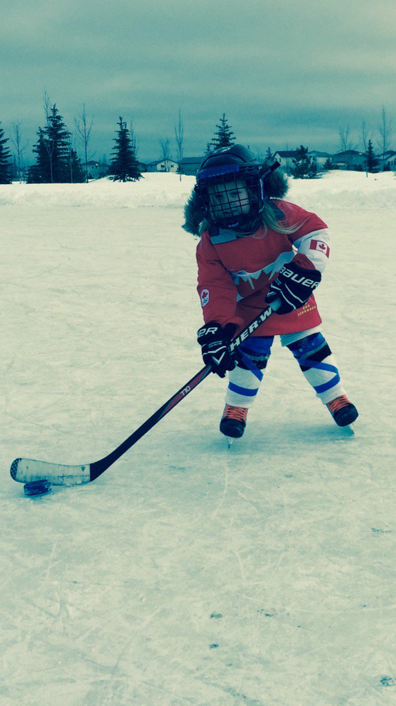 _The_Swed's tweet photo. Practice makes perfect #iamEGHA #TeamCanada #PondHockey #5thSeason #iWannaBeLikeWick @EGHA_hockey 2014-15 season https://t.co/cH2Zlbjyvo