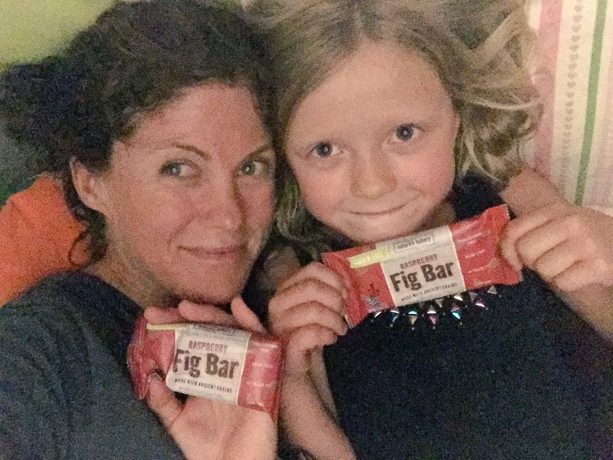 eliseswinter's tweet photo. Sharing #naturesbakery #figbar with my sweetie. #selfieday #freeplaymag #teamfreeplay https://t.co/We28OGeC1V