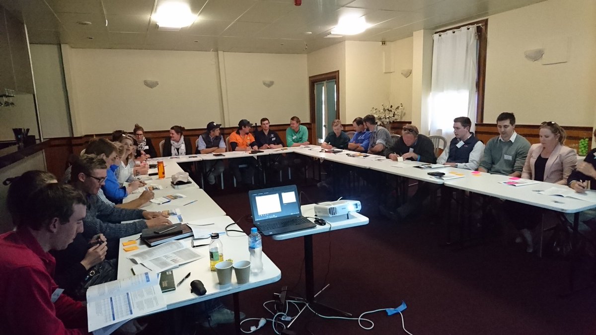 Em Alexander tweet media