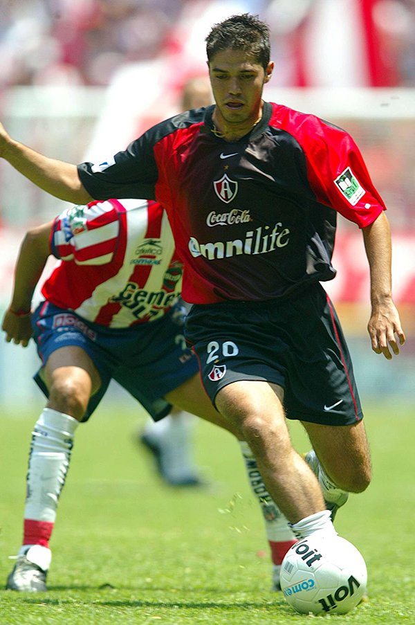 Mientras estuvo en Atlas fue un crack. Gran jugador el Loquito.