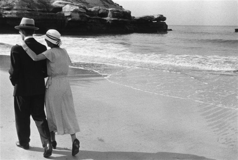 MorenoDuo's tweet photo. Il vero amore non lascia tracce
#seSiamo una cosa sola
Si perde nei nostri abbracci
Come stelle contro il sole
Leonard Cohen

©️René Jacques https://t.co/eUOOXKi49Y