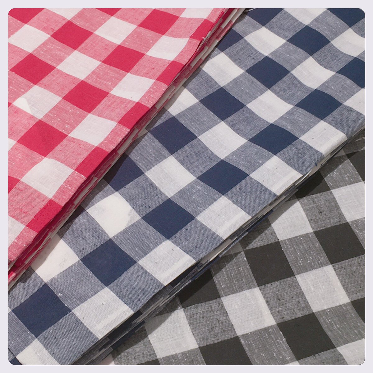 和風館ichi Pa Twitter 東京店 大人気のギンガムチェック浴衣が再入荷いたしました 浴衣としても綿きものとしても使い勝手抜群のこちら お友達とのおそろいコーデにもぴったりです 浴衣 Yukata 和風館ichi ギンガムチェック 格子 赤 紺 黒 T