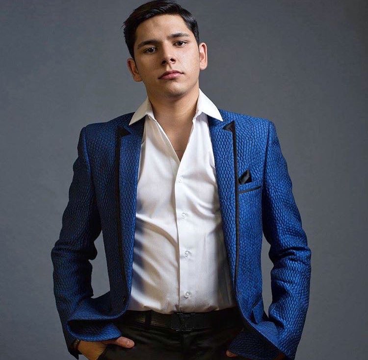 Ponte serio 📸👁👁🚹