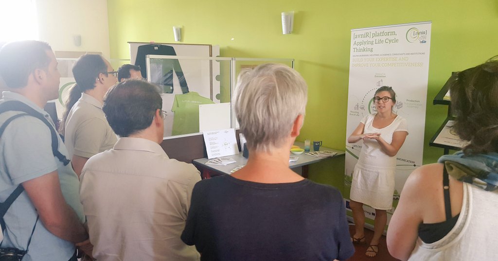 avniR_by_cd2e's tweet photo. #AchatsResponsables, #ecoconception #ACV #monetarisation des impacts, une présentation #avniR riche et dynamique pr la @CaissedesDepots https://t.co/ZVIs3kSVUc