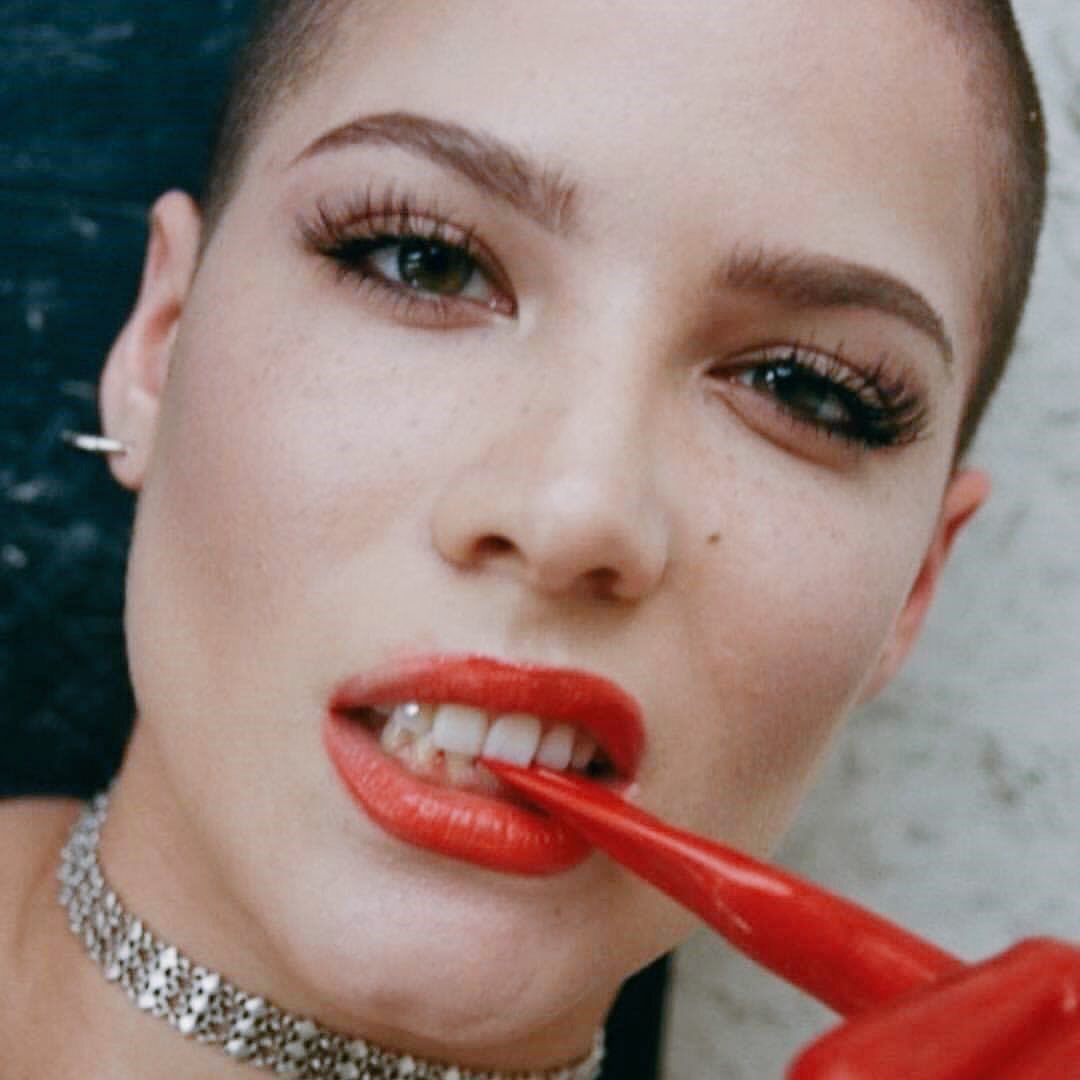 badhalss's tweet image. "I got that red lip classic thing that you like."