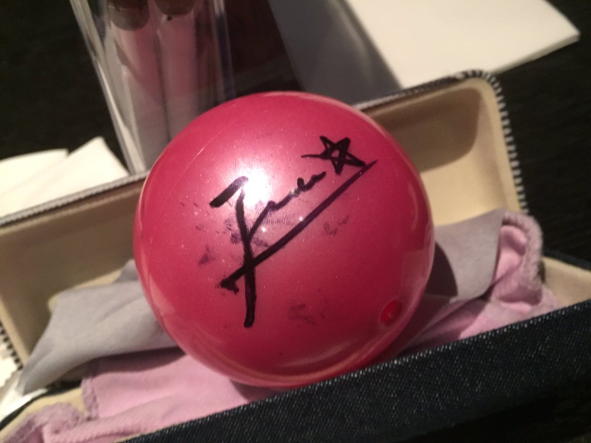 HIRO_APU's tweet photo. そして……

yuiがバットで打ったサインボールを手に入れました

一生の宝物です😭😭😭😭😭😭😭😭😭😭😭😭😭😭😭😭😭😭😭😭😭😭😭😭😭😭😭😭😭😭😭😭😭😭

#フラフラ
#yui https://t.co/DJduljIfMZ