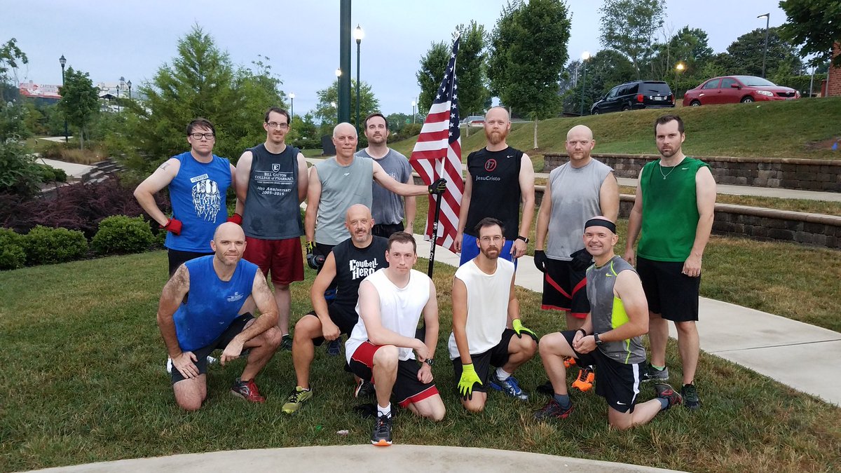 technologycoach's tweet image. Posting #sleeveless for #cheechstrong @F3LexSC