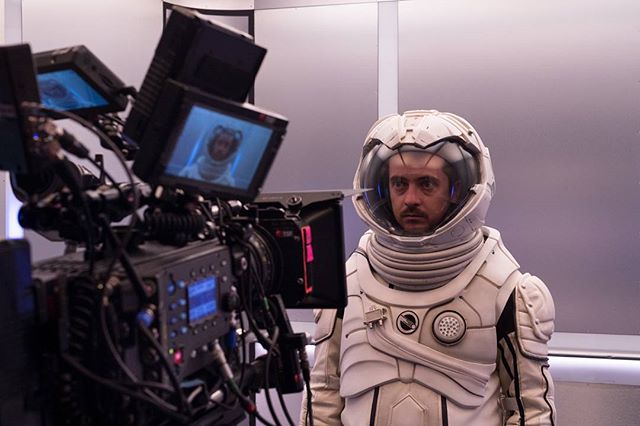 EXALUX's tweet photo. Les éclairages #ezLED d'Exalux en action pour Roche Diabetes Care et Saint Gingembre #publicite #advertising #tournage 📷: @saintgingembre https://t.co/ikXXaxSD7y