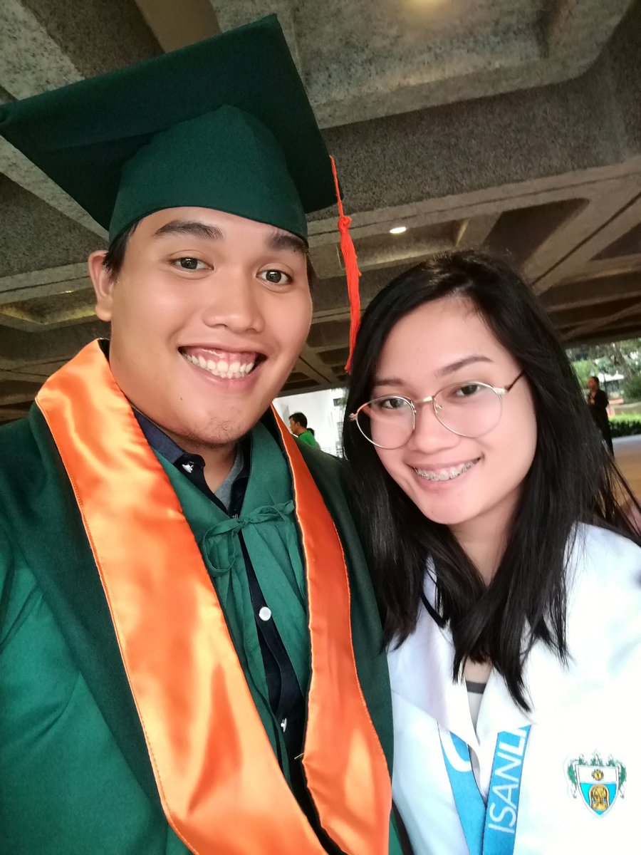 pranciis's tweet photo. Hi beautiful @AMTEstrada I love you! #FEUClassOf2017 #FEUGrad #FEU #MakeItITHM https://t.co/D4ZpCBPoVE