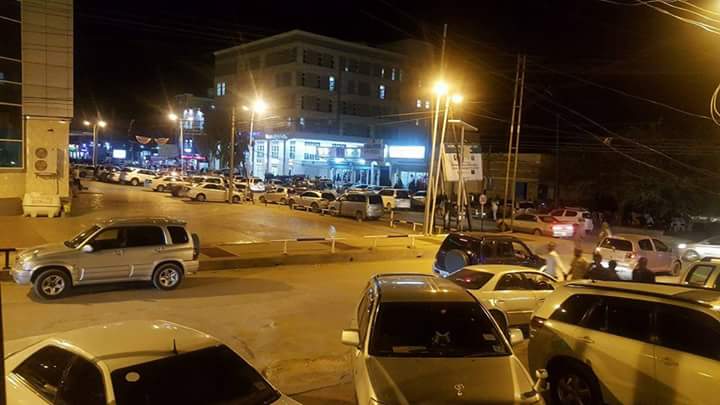 Kadarnouh's tweet photo. Hargeysa,the capital of #Somaliland  is safe, peaceful and growing rapidly since #Somalia 's collapse in 1991.
Pic 1991 and to day 2017 https://t.co/fg3xzS5jO0