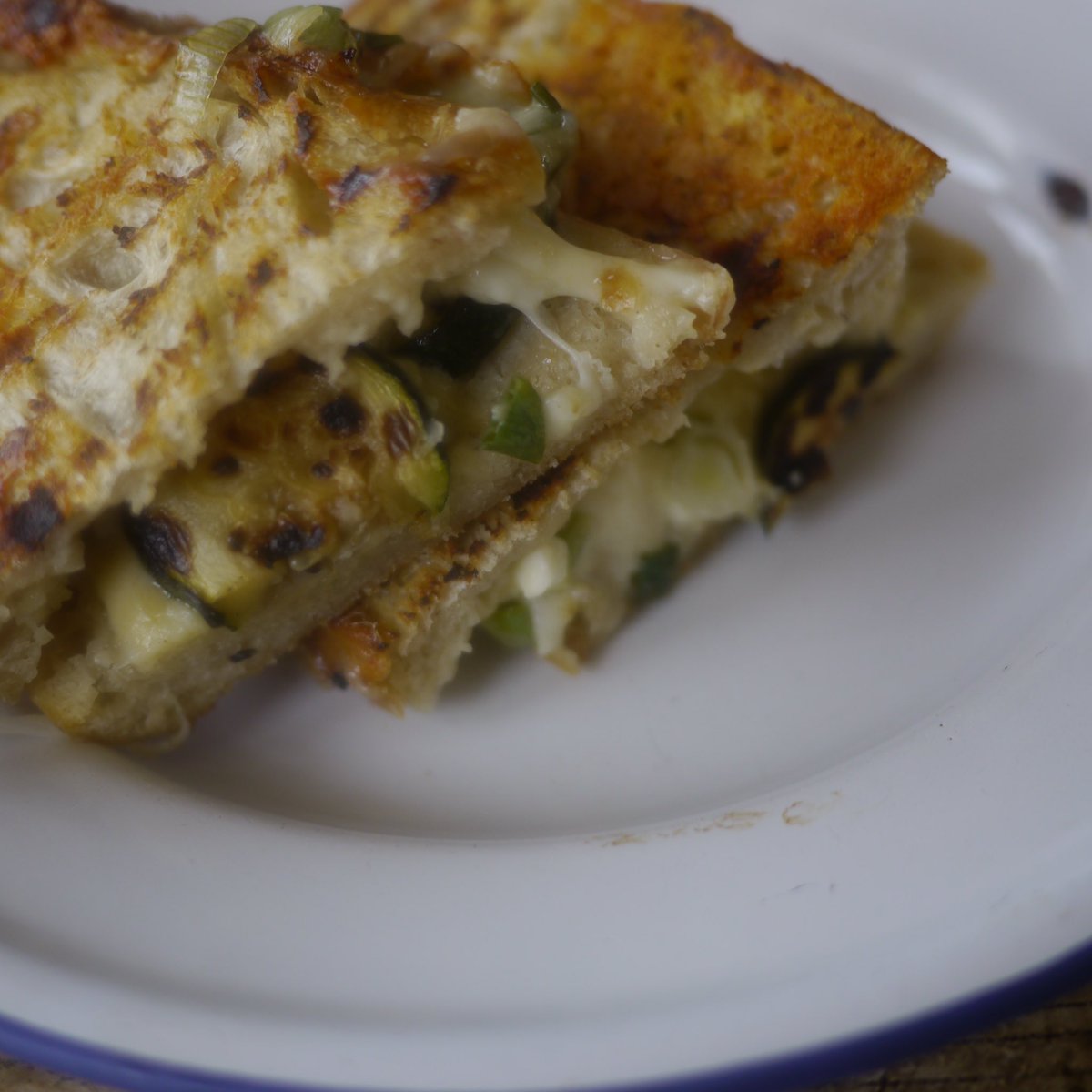haybroth's tweet photo. Bread. Salad. Soup. Grilled cheese sarnies. Be a lunchtime winner at hay on wye market. #loveyourlocalmarket #lunchsorted https://t.co/ruubi0B2e8