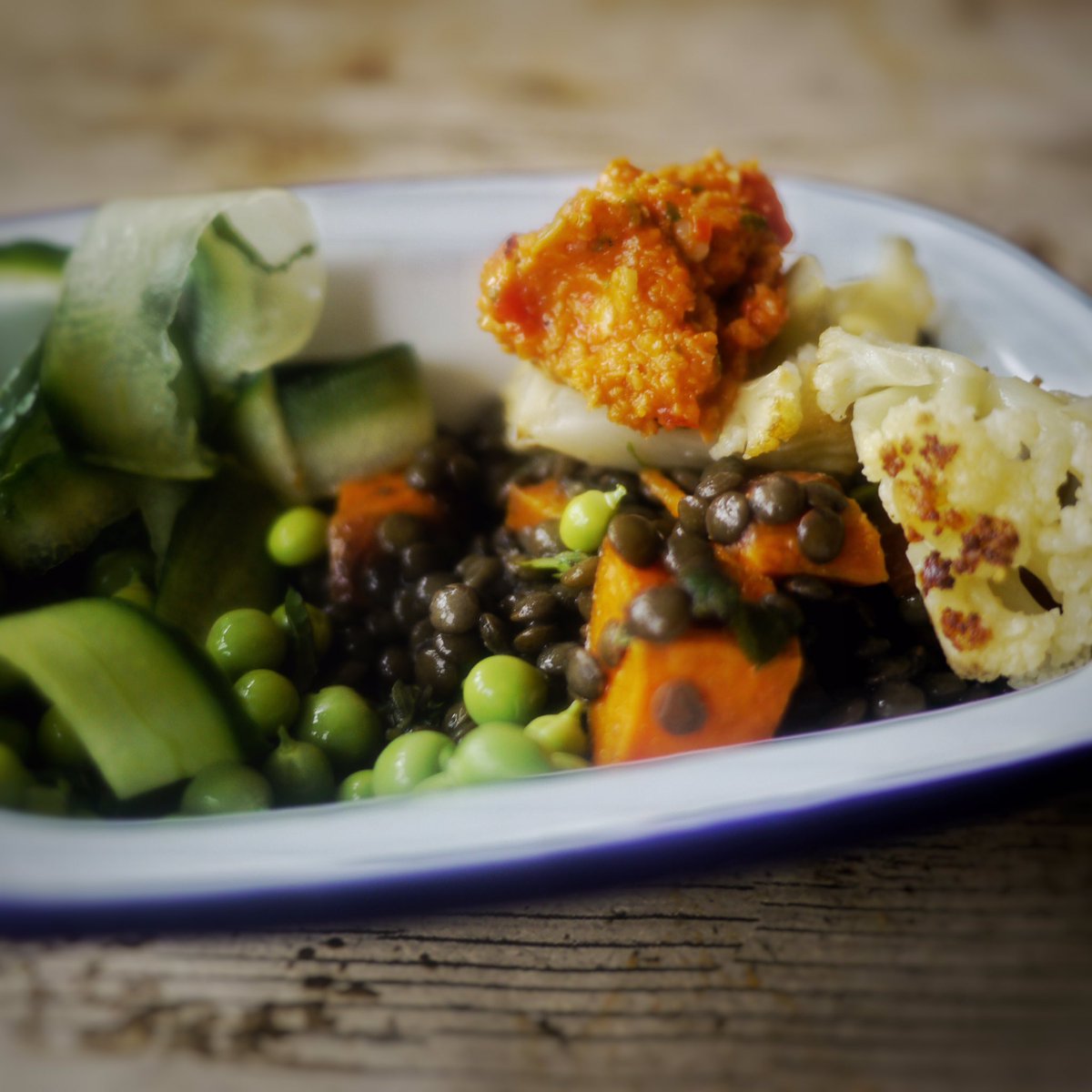 haybroth's tweet photo. Bread. Salad. Soup. Grilled cheese sarnies. Be a lunchtime winner at hay on wye market. #loveyourlocalmarket #lunchsorted https://t.co/ruubi0B2e8