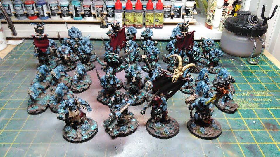 Dangermouse425's tweet photo. Selling my #SCGT2016 army, the Blue Ogors! £250 for a fully painted #AoS army. Pics: https://t.co/GNVLOWVwjI Pls RT https://t.co/qVBzCqzZUq
