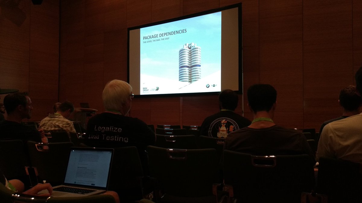 HerrBausM's tweet photo. Tag 2 der #enterjs startet mit dem node.js Ökosystem bei BMW Car IT #ejs2017 https://t.co/msqfXo6T1e