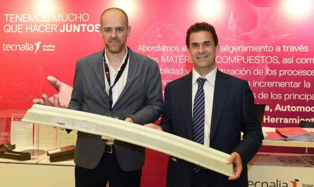 tecnalia's tweet photo. SEGUIMOS en #MATCOMP2017 Jatsu Intxaurbe de Batz y Javier Coleto: CONOCE #Caprocast , la defensa delantera #Vehículo en #MaterialCompuesto https://t.co/8P4dpcEOYX