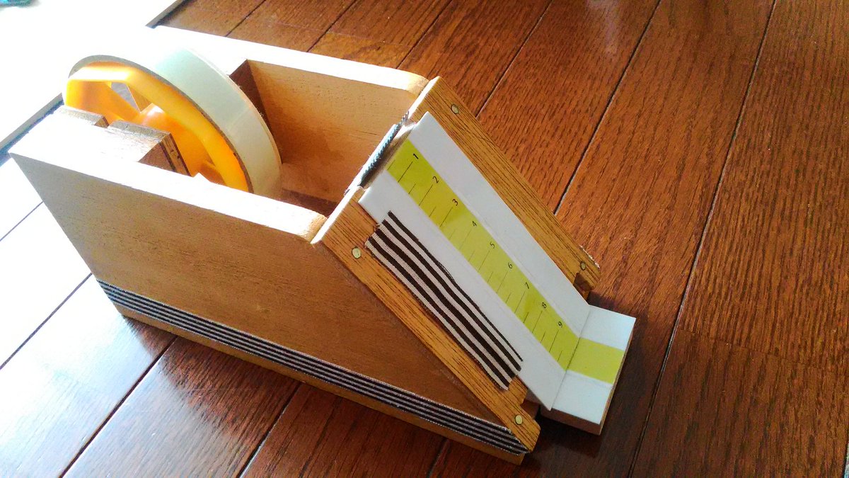 三角関数を用いた『長さが測れるテープ台』を小学4年生が作成「これはすごい、特許とれそう」「先生の評価が低いのが残念」
