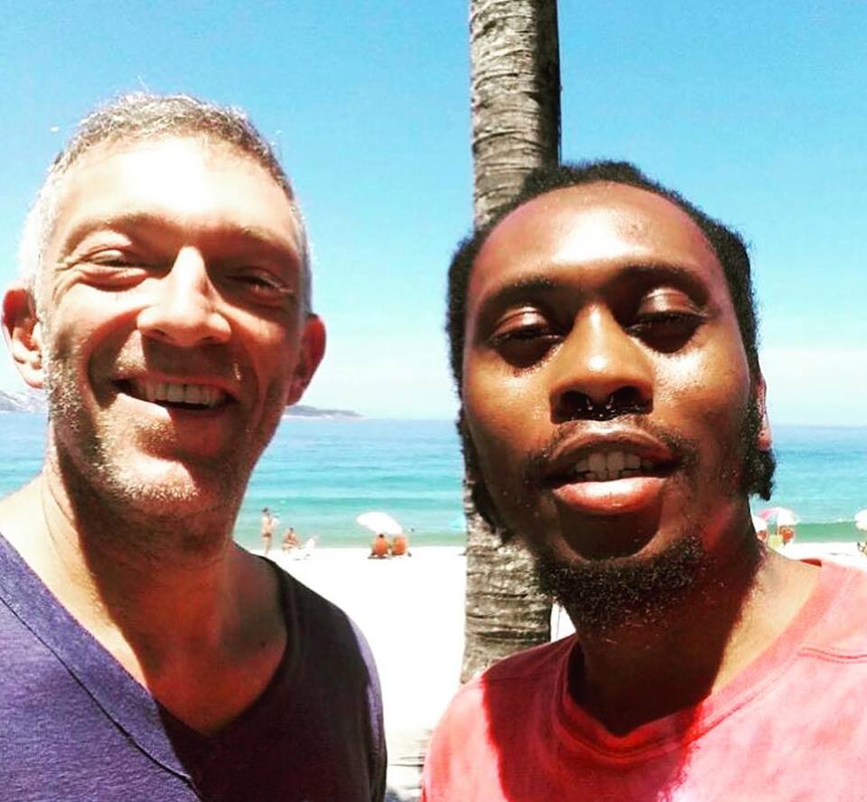 <a href="/VincentCasselFR/">Vincent Cassel FR</a> , le meilleur ambassadeur de la #samba en France > explcations wp.me/p4WZhe-1Ut