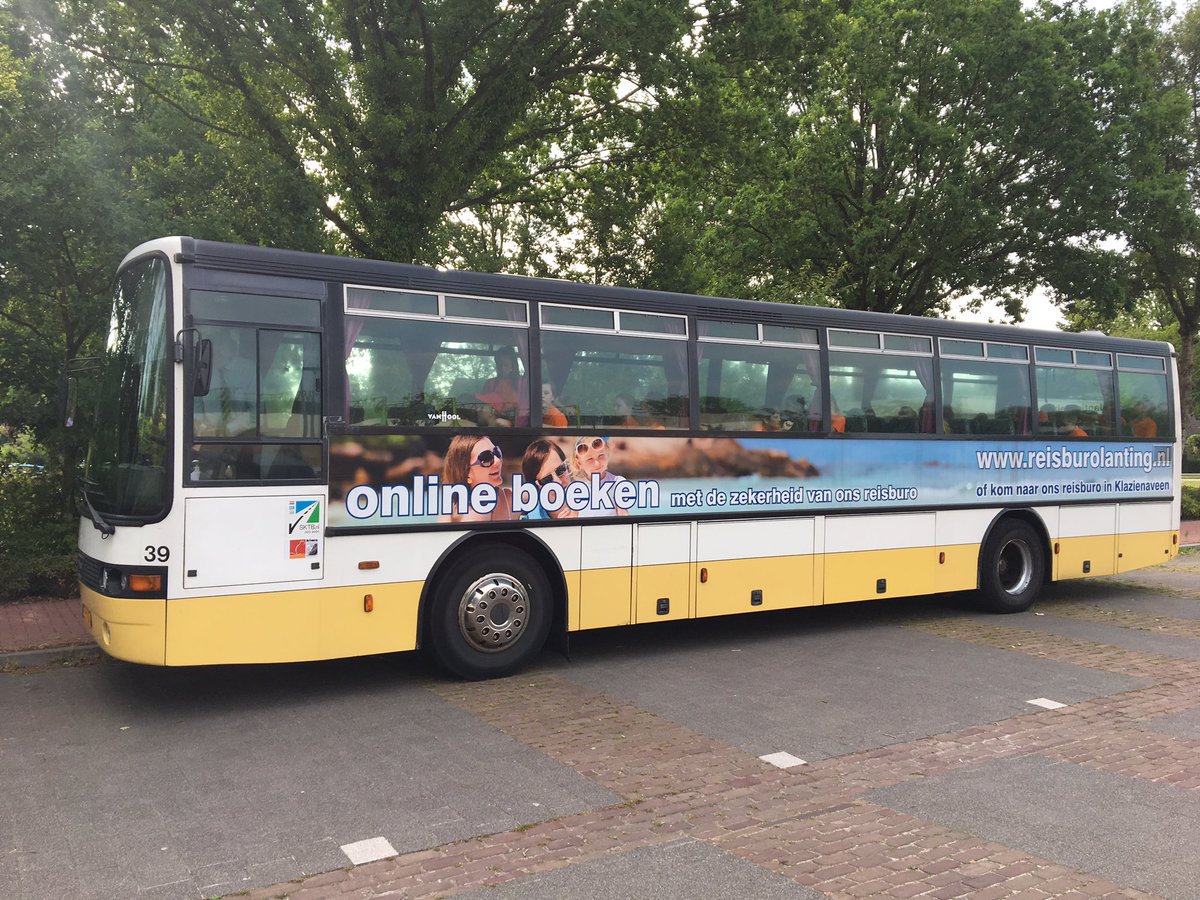CBSDeBorgh's tweet photo. Onderweg naar Slagharen met groep 7/8....Yess! https://t.co/Xf1q3to3aL