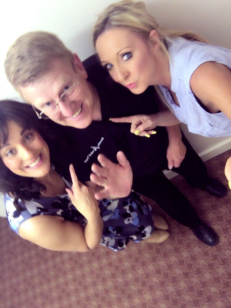 BevMusicTheatre's tweet photo. #CastFun.. #SelfieChallenge ❌LOOK WHO WE GOT! ❌
Alison,Ian &Ryan showweek! #Nicci&Claire #Yorkshire #Hull #Beverley https://t.co/jy7MmocbpA