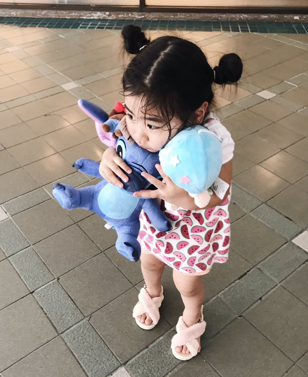 belleinsmile's tweet photo. นี่ไปคีบตุ๊กตาได้มา3ตัว มันก็จะมีคนฟินหน่อยๆ #ชูใจ https://t.co/H7PSRJs4V8