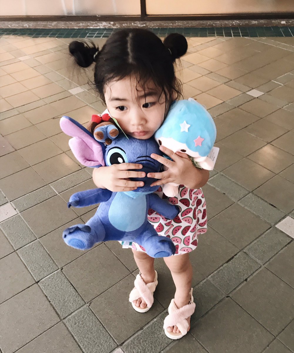 belleinsmile's tweet photo. นี่ไปคีบตุ๊กตาได้มา3ตัว มันก็จะมีคนฟินหน่อยๆ #ชูใจ https://t.co/H7PSRJs4V8