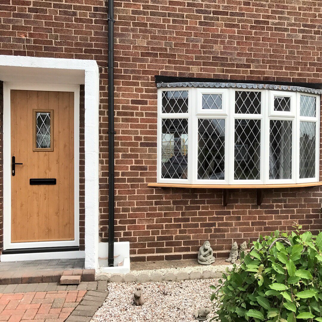 Sovereignwin's tweet photo. A lovely installation we have just competed. #upvc #solidor #chestertweets #doors #beautifully #secure #irishoak https://t.co/Maf7qqhCOj