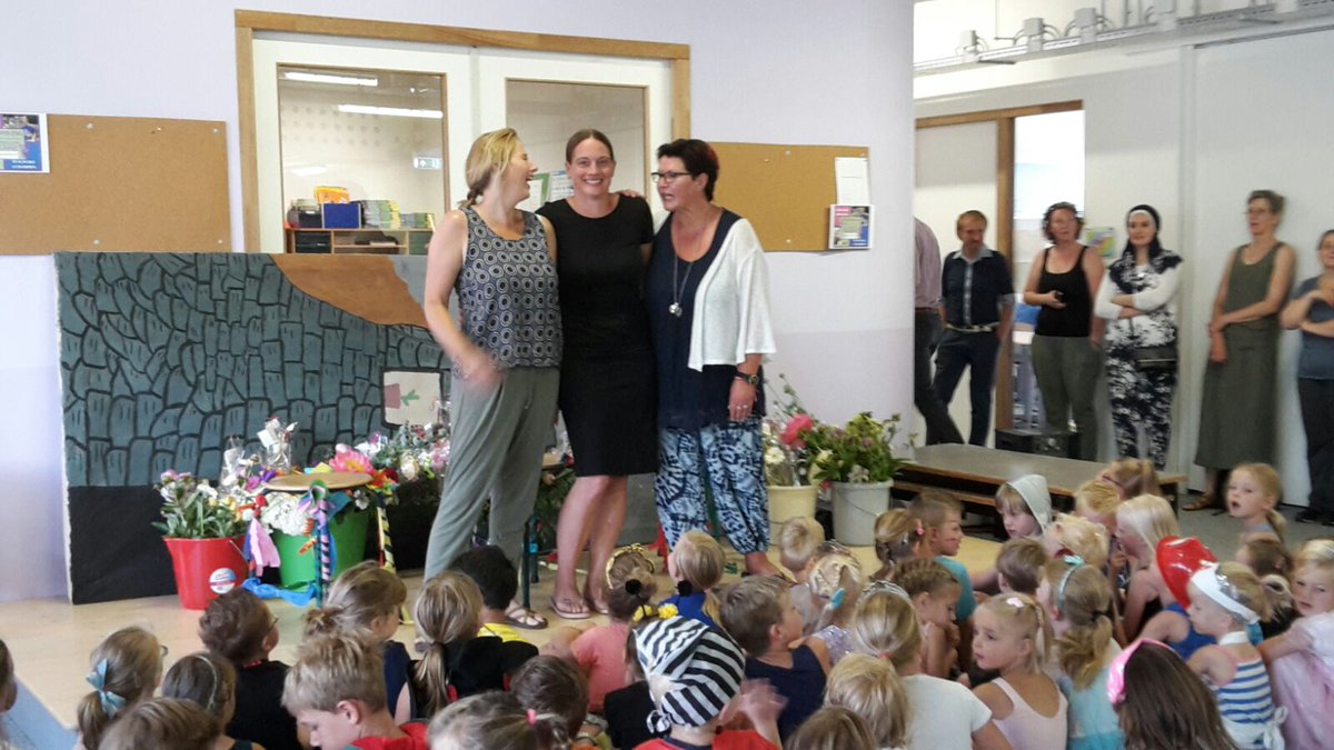 Onze kleuter juffen vieren vandaag de verjaardag!  Een fijne dag allemaal