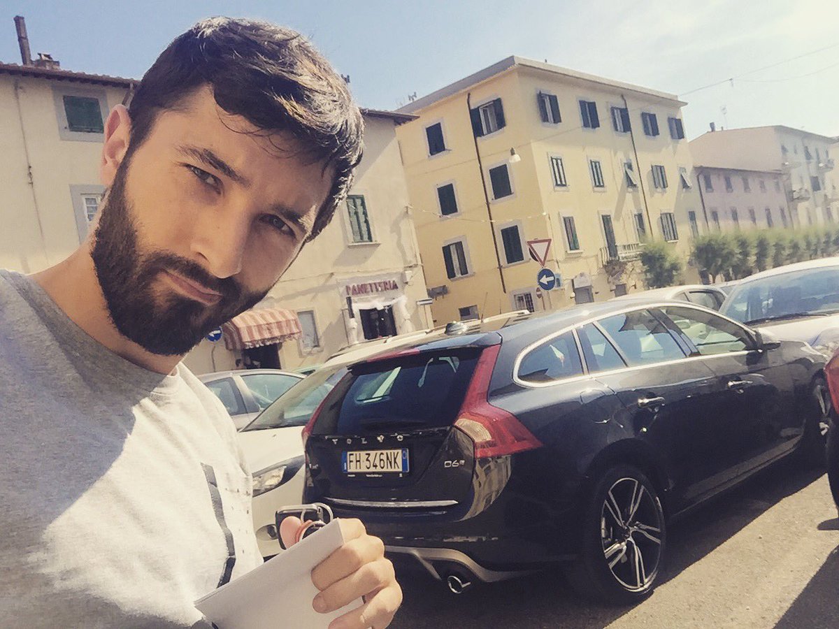 giorgioavola's tweet photo. "La punta di un fioretto e' più veloce anche di un proiettile.."Tutto vero, ma 300cv non vi sembrano un po' esagerati? #supercar #volvoteam https://t.co/2SF6VBOjaT