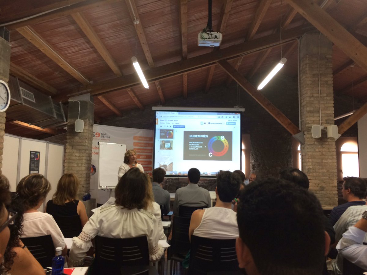 GroupGrifoll's tweet photo. Construyendo el futuro con
@rubiempresa. #EconomiaCircular #RubiEmpren https://t.co/wM1y9ZdDUU