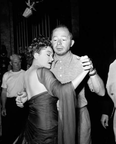 AlbertGalera's tweet photo. Remembering God.

Dancing with a genius: Billy Wilder (June 22, 1906 - March 27, 2002).

#BillyWilderDay https://t.co/2udsI67sZ2