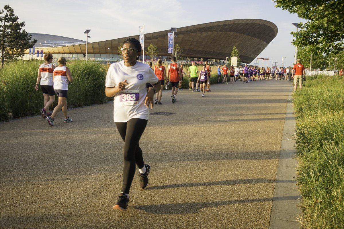 Well done Harriers - A hot Elvis race completed at the Olympic Park
