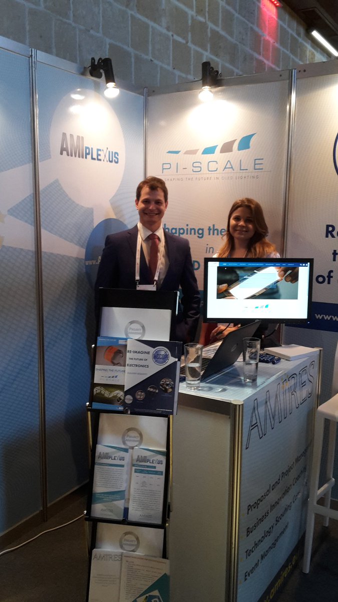 AMIRES_EU's tweet image. #PI-SCALE #pilotline offering for flex #OLED lighting presented by @AMIRES_EU and @coatema  at @ENF_2017 @Photonics21 @EU_H2020