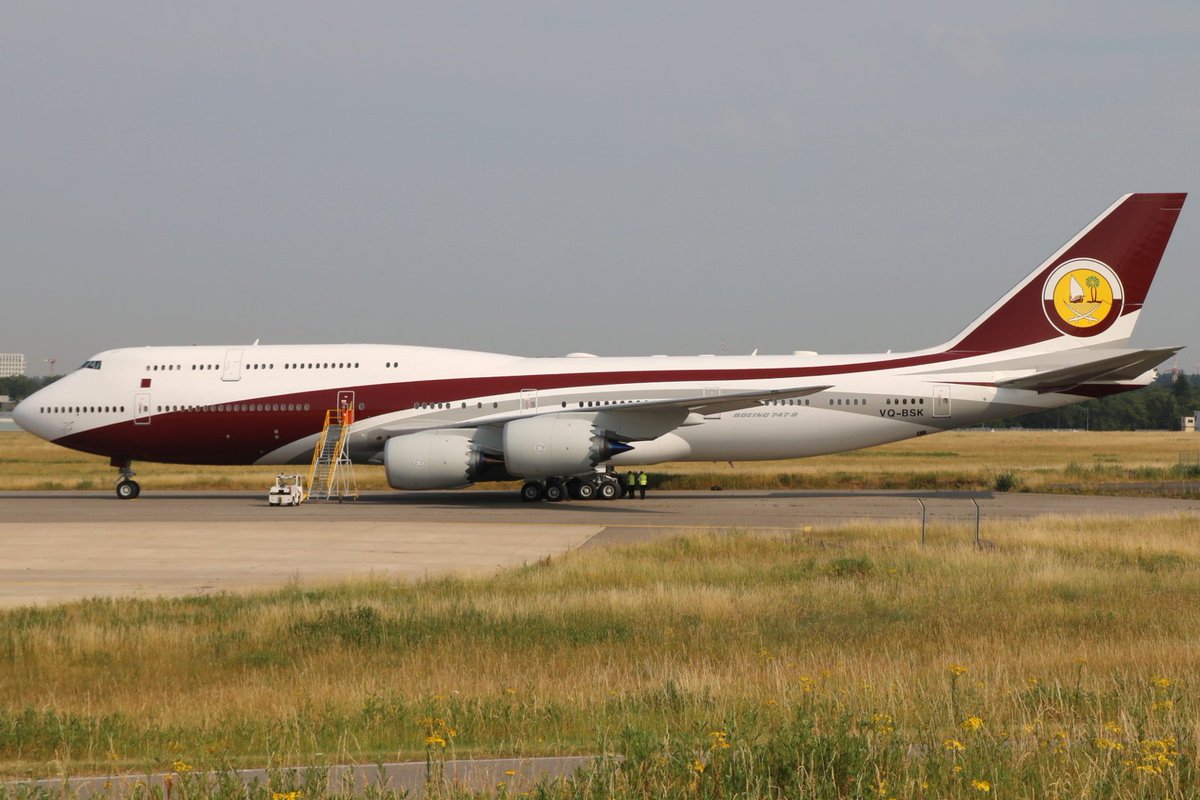 luxskater's tweet photo. The biggest business jet in the world @luxairport for some maintenance! #sheikh #boeing #boeing747 #boeing7478 #vqbsk #avgeek https://t.co/Y36idOIKil