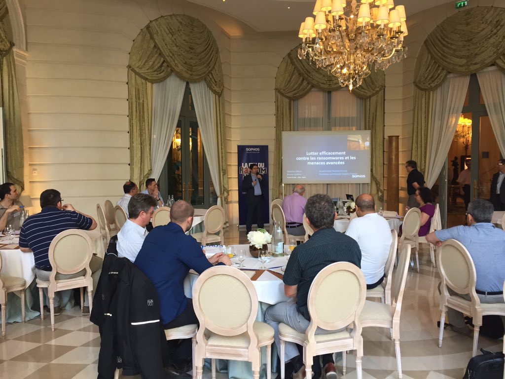 SophieFouche's tweet image. @BrunoLeclerc66 accueille au @_RitzParis les participants de la matinée @SophosFrance #ransomwares #WannaCry #nextgenprotection