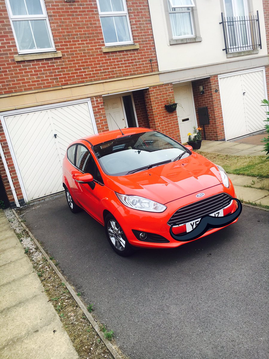 emmajayne7586's tweet photo. Without the car all day yesterday - I'm moping around like a loser! Get it back and I walk everywhere .... #emmalogic π https://t.co/YzILcpA8eB