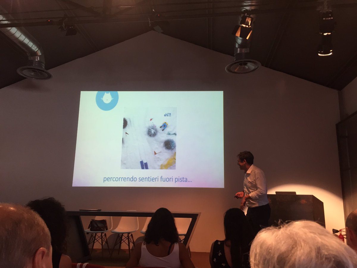 emilceron_it's tweet photo. L'importanza di esplorare e percorrere sentieri nuovi secondo @_ehi_  al workshop su mobile di @Rdcom_ #FMMDay https://t.co/kO8i7cy8IW