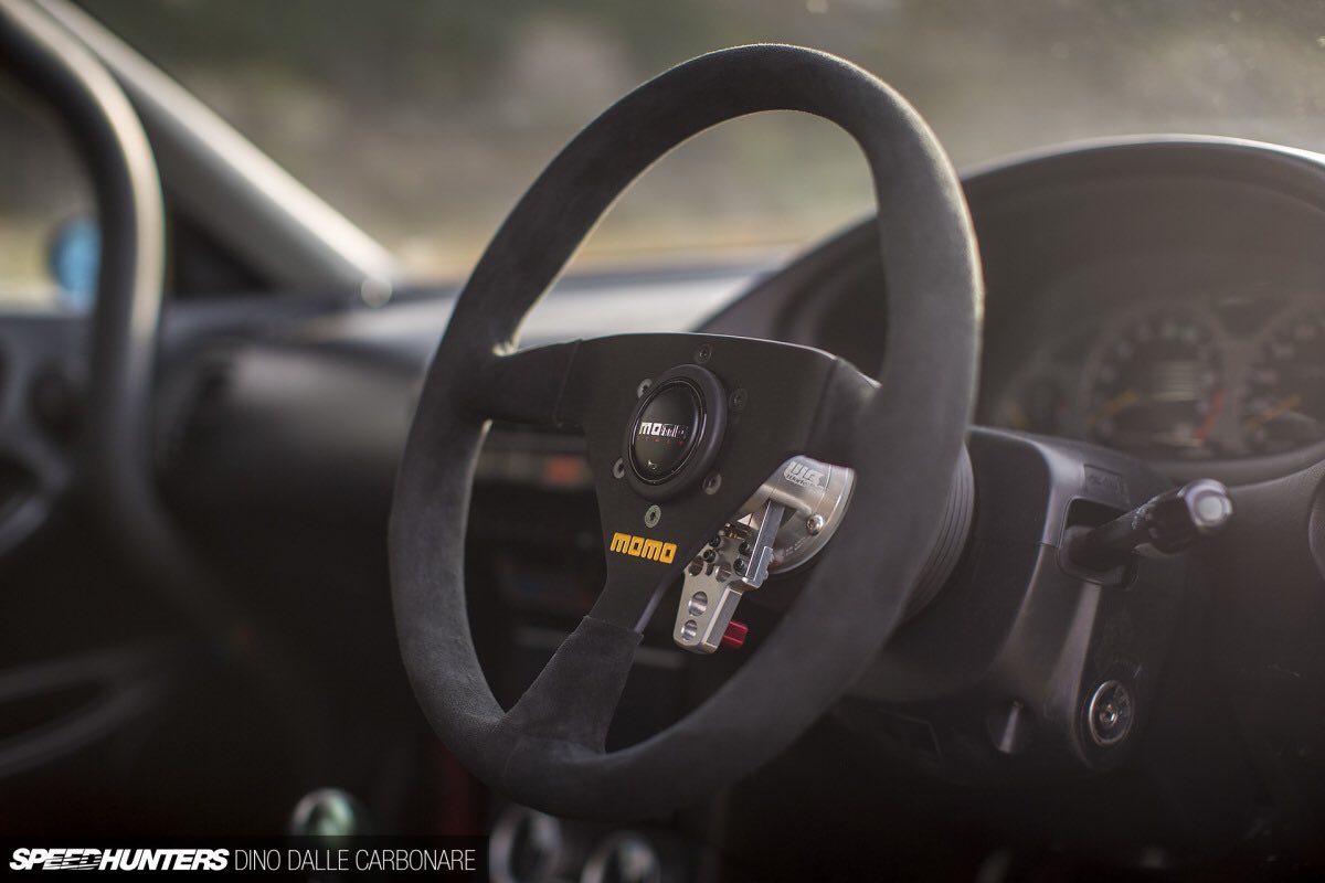 pick up car photo tweet media