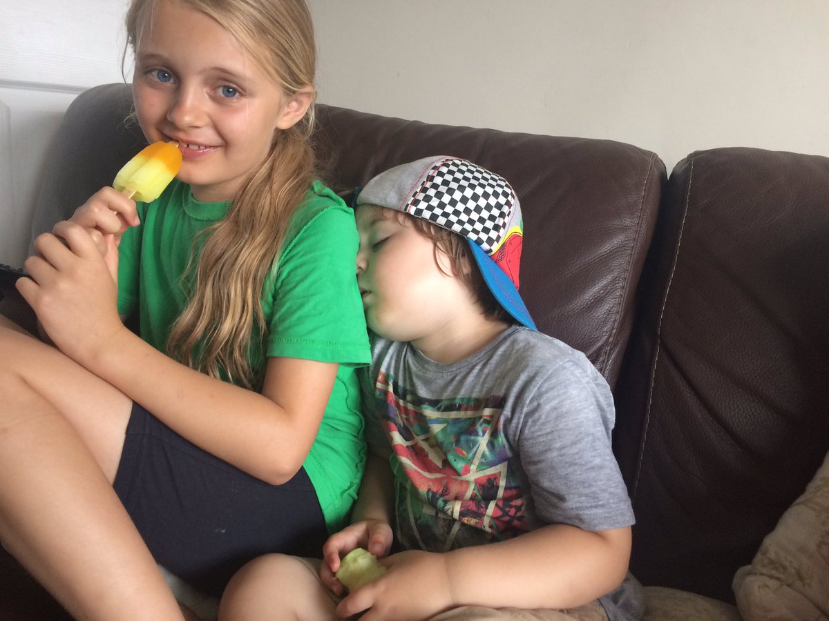 computerfaults's tweet image. He'll fall asleep anywhere this one