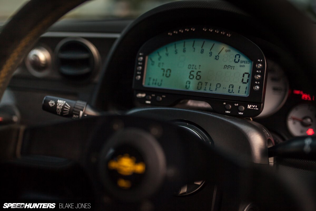 pick up car photo tweet media