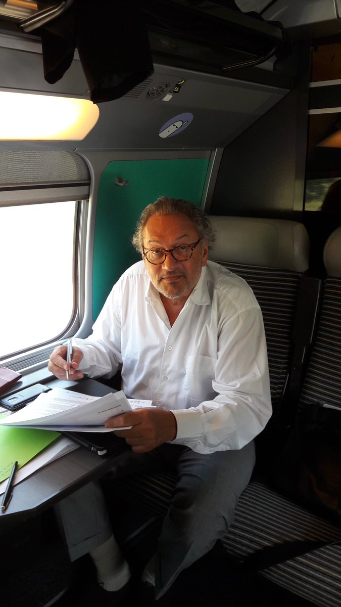 GenieLeLab's tweet image. François HUBAULT signataire du programme Génie Le Lab ! #evaluation #nouveauxespaces #ergonomie