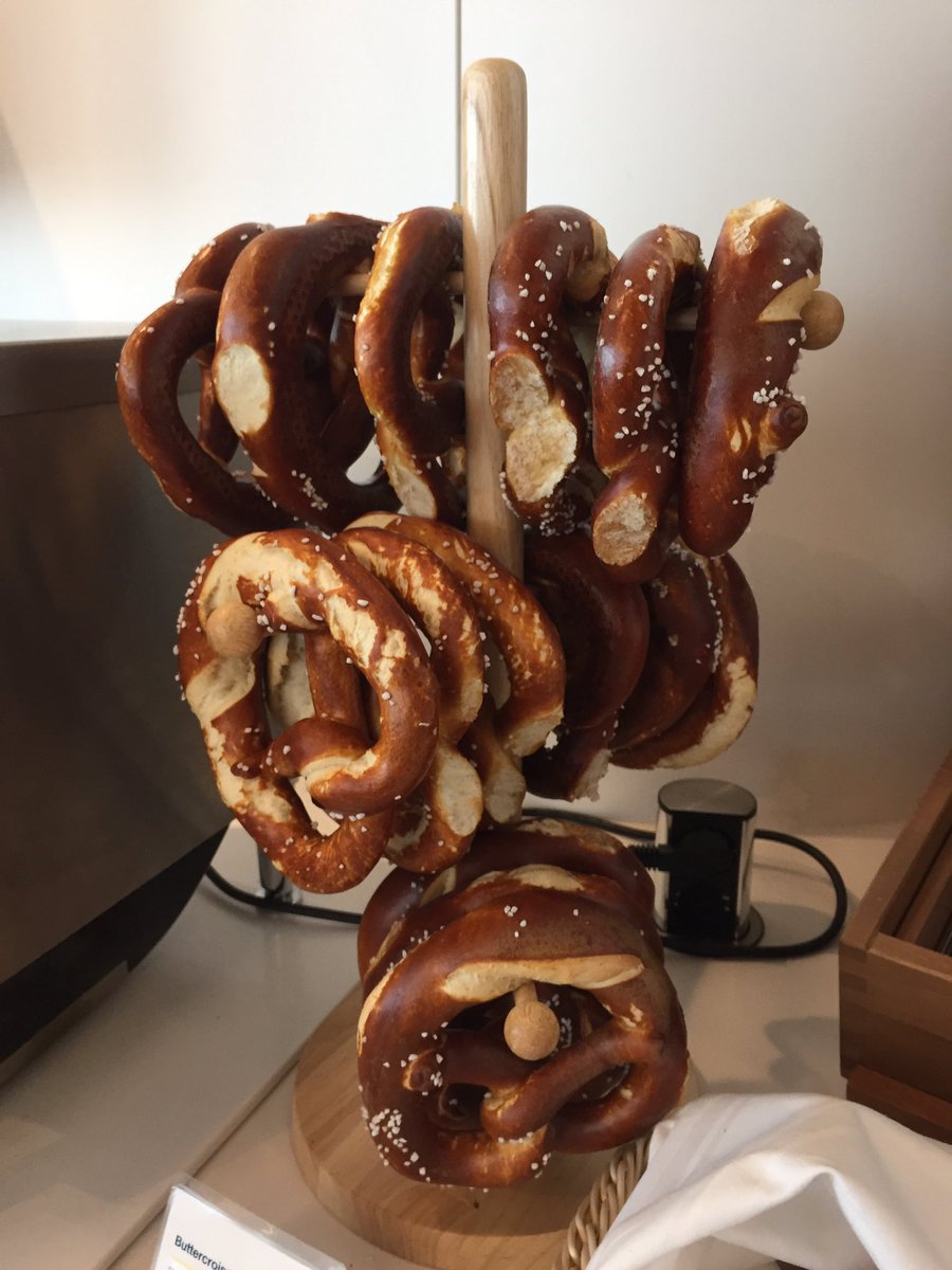 MontemagNANO's tweet image. Just arrived Munich on my way to India. Being honored as an Erudite Professor very excited!