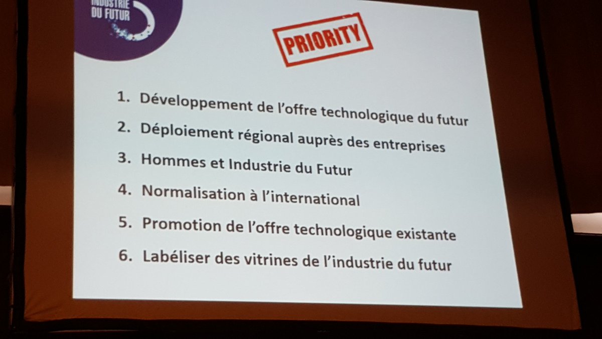 MaximeBaudry85's tweet photo. Séminaire @adnouest #industriedufutur, présentation @Polemc2 sur la place de l'homme dans l'usine https://t.co/8lG79b6Xb4