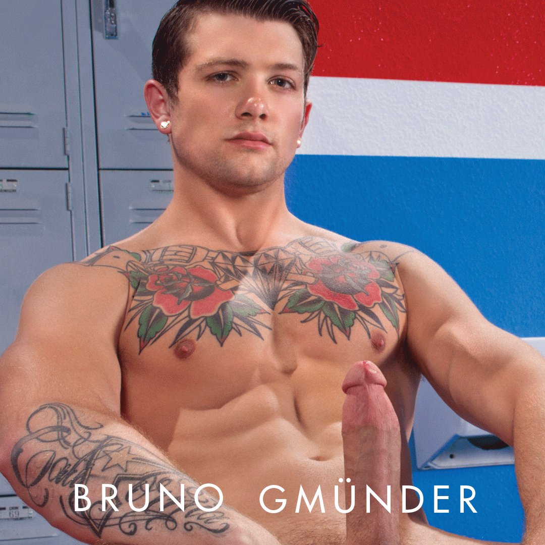 brunogmuender's tweet photo. New calendars incoming, for example with This is Sebastian Kross (@sebastiankross). https://t.co/djG09mRTBW https://t.co/mfQFH9JMaO