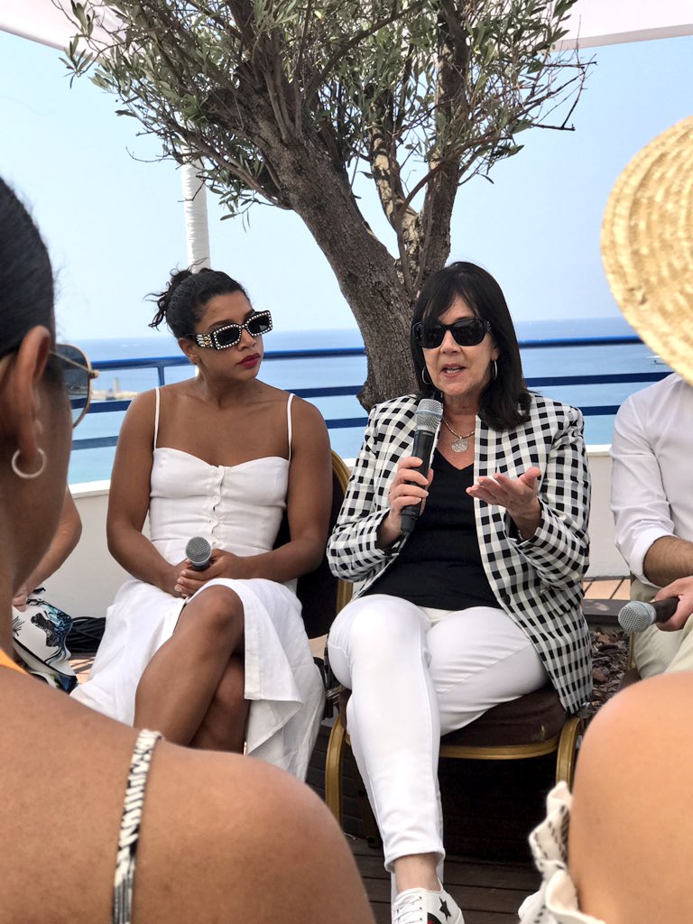 ColorCommntwk's tweet photo. Claudia Cahill chats @Pepsi & @empirefox partnership, which resulted in over 125M impressions! #CannesLions #ColorCommCannes https://t.co/Uo4viyH9pB
